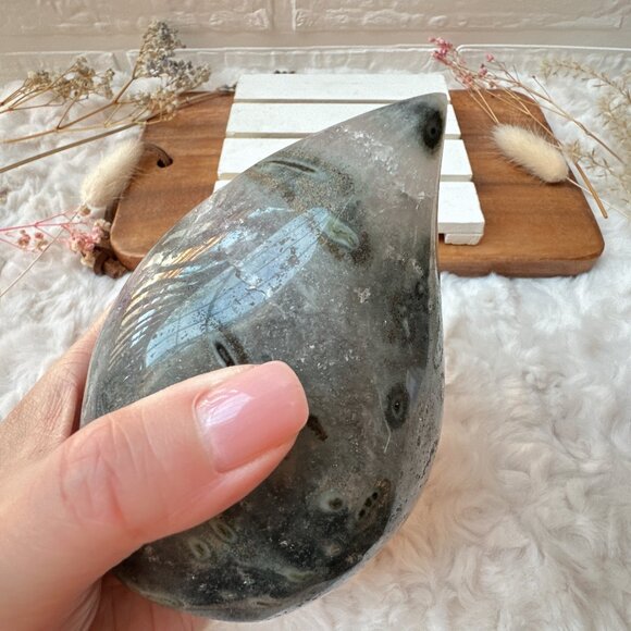 Gorgeous Amethyst Flame | Amethyst Crystal Cluster - Picture 9 of 10